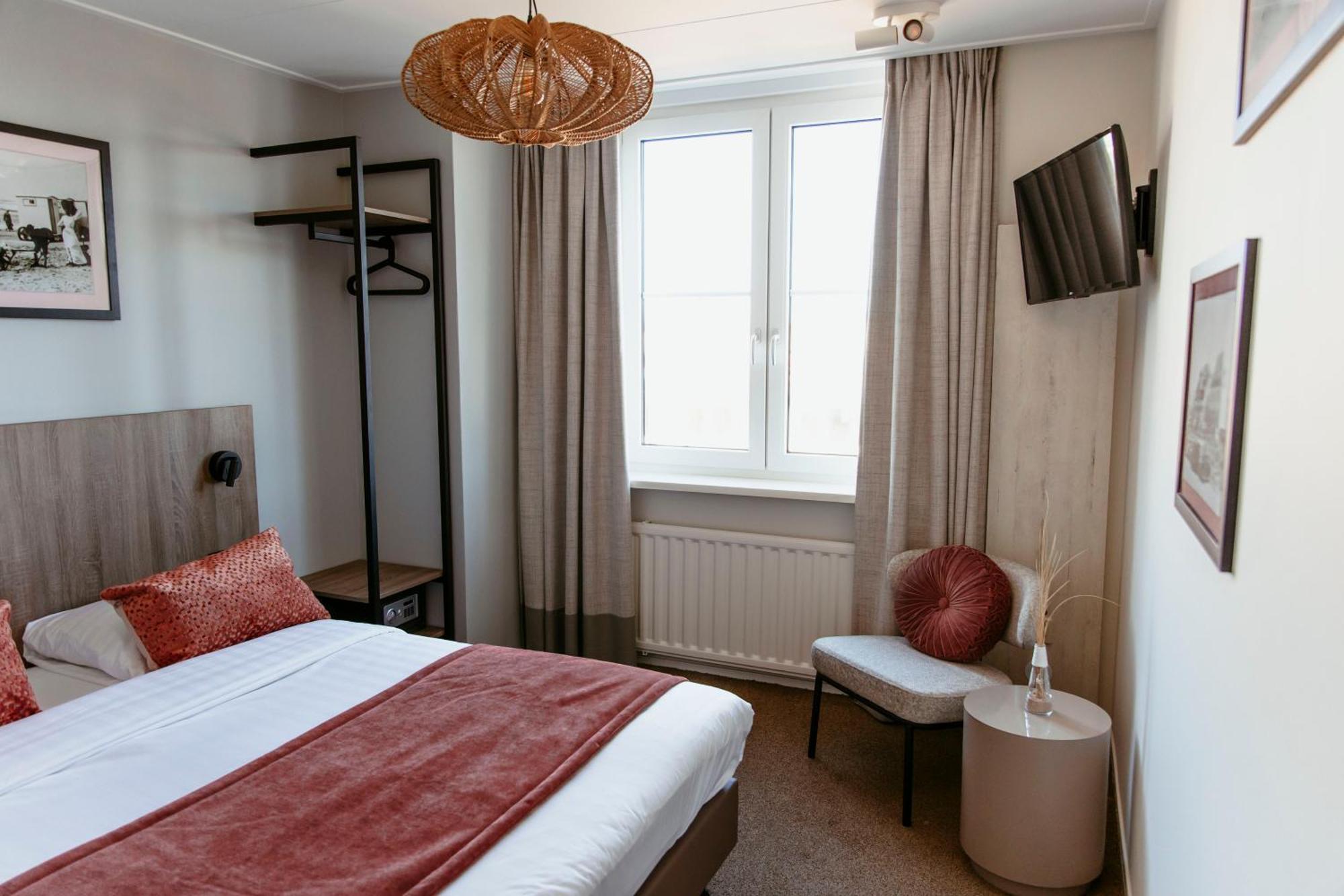 Hotel Victoria Bergen aan Zee Exterior photo