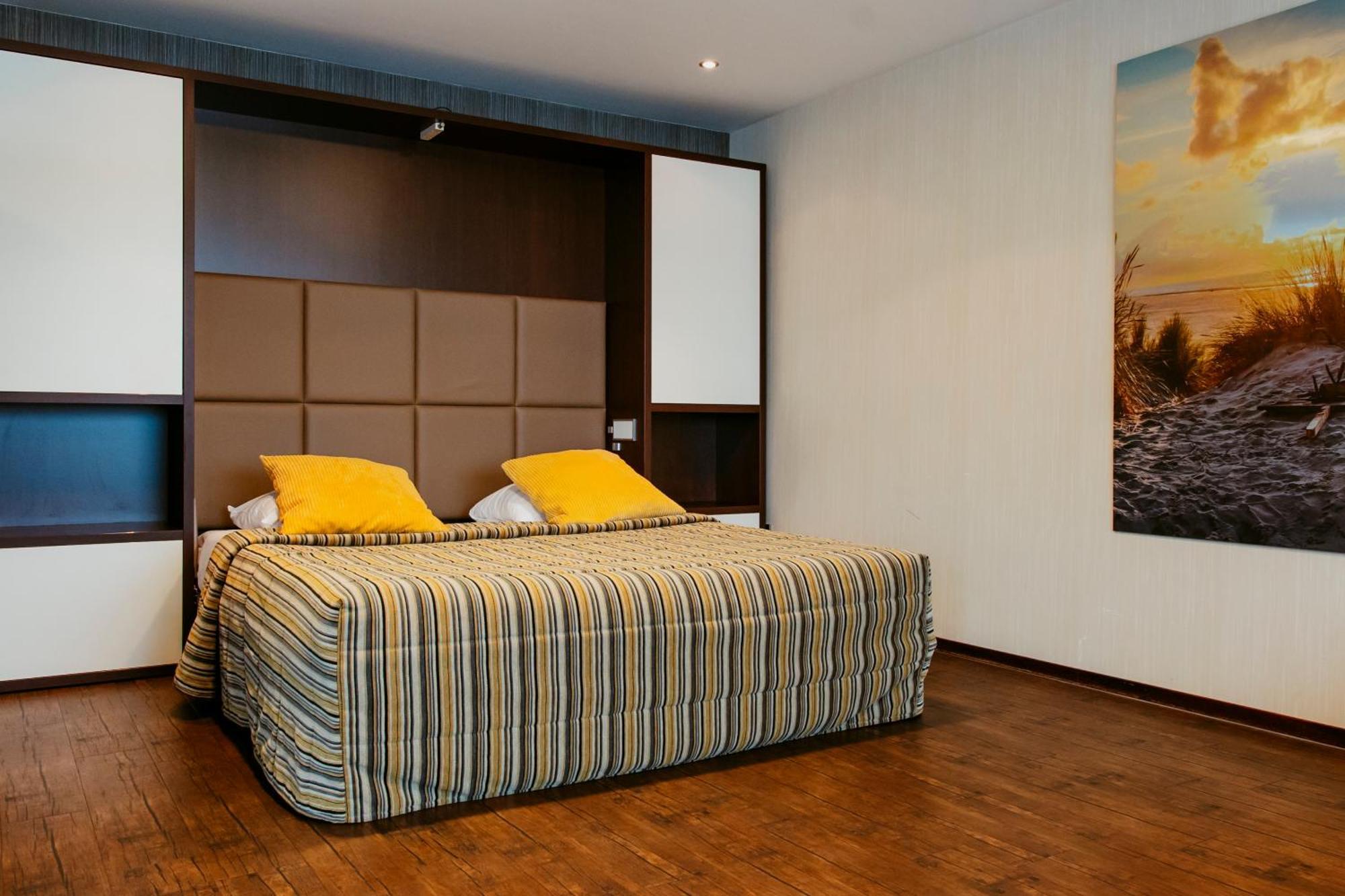 Hotel Victoria Bergen aan Zee Room photo